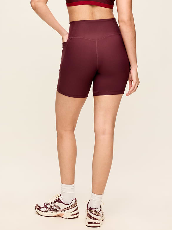 Extra-High Waisted PowerSoft Boundless Pocket Biker Shorts-- 6-inch inseam - No Front Seam