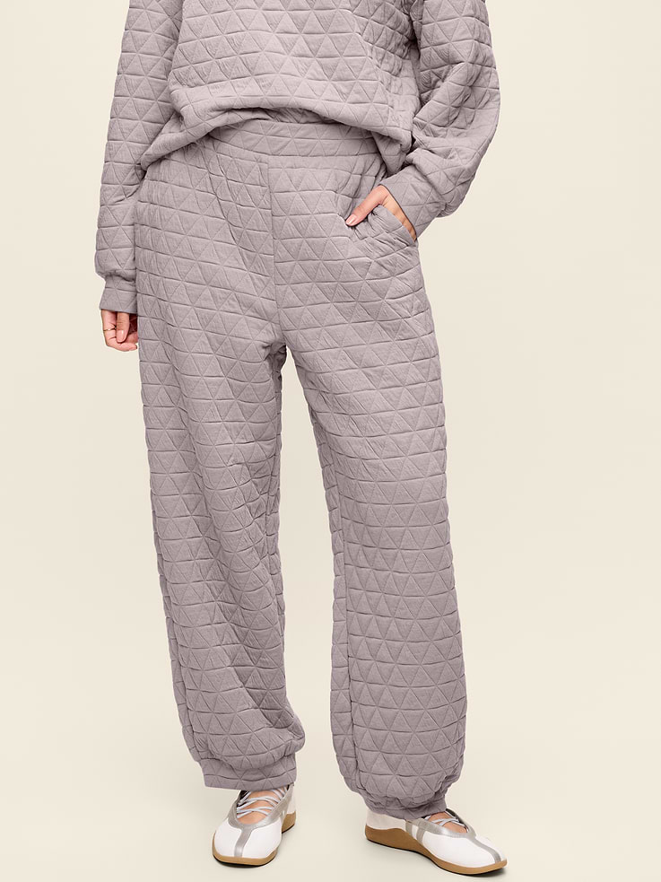 L'image numéro 6 présente Pantalon en molleton raffiné matelassé