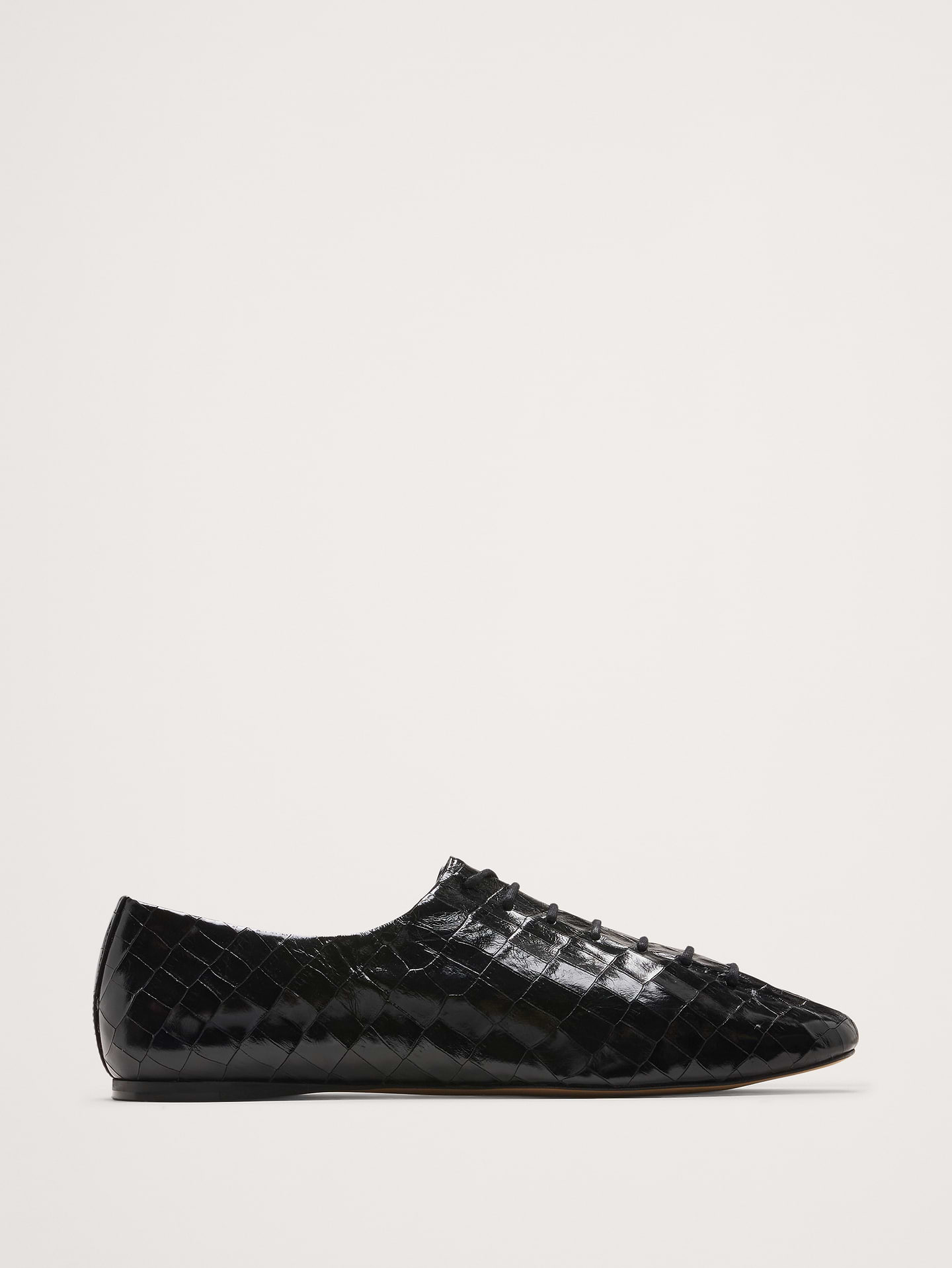 Image 1 of 5, Like a cross between an oxford and a sneaker, we kept the styling minimal for this lace-up shoe, to best show off the beautiful crocodile-effect of this luxurious Italian leather., Embossed leather uppers from Italy., Premium foam cushioned footbed., Leather soles., Lace-up closure., Made in Portugal., Product #904791