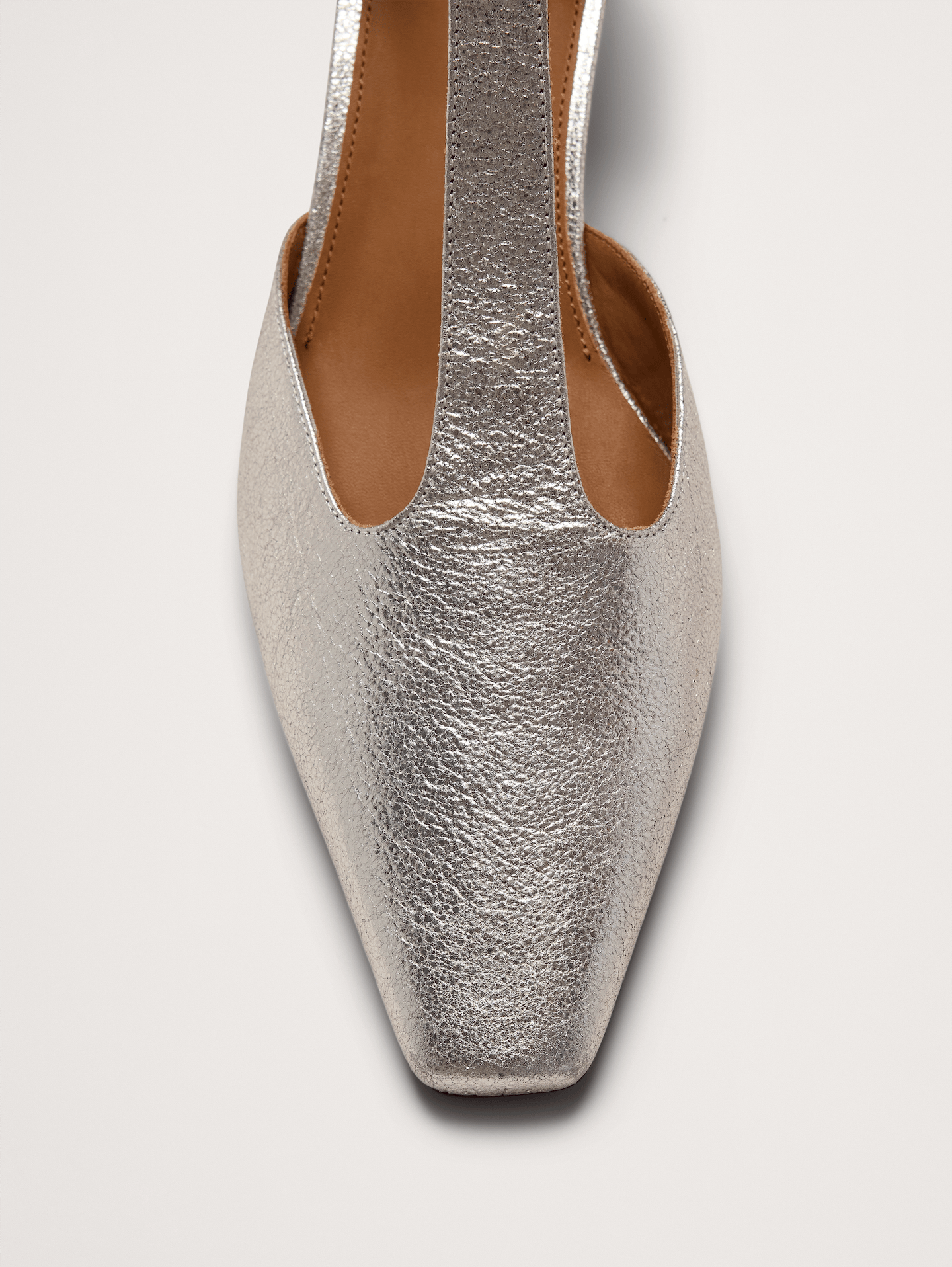 Image 4 of 5, Italian Leather Modern T-Strap Pump