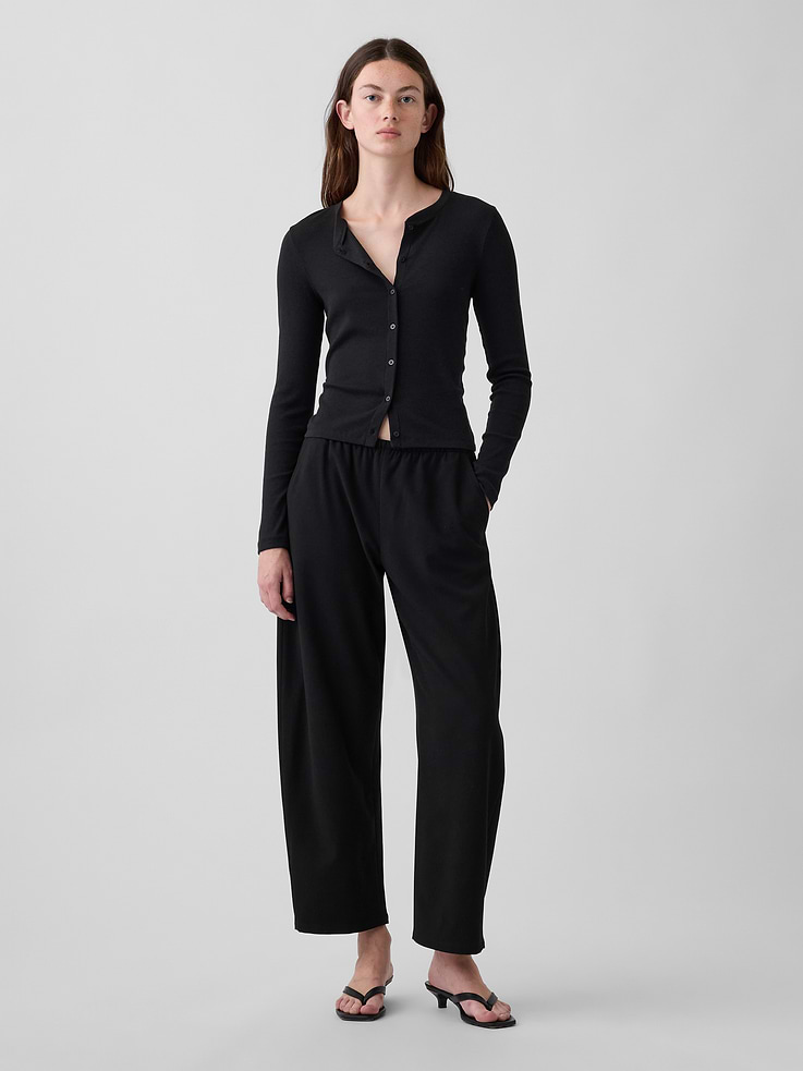 Image 1 of 6, Smooth stretch twill easy barrel pants. In a relaxed fit and mid rise., Elasticized waist with inner drawcords., Side slant pockets., Product #1187810