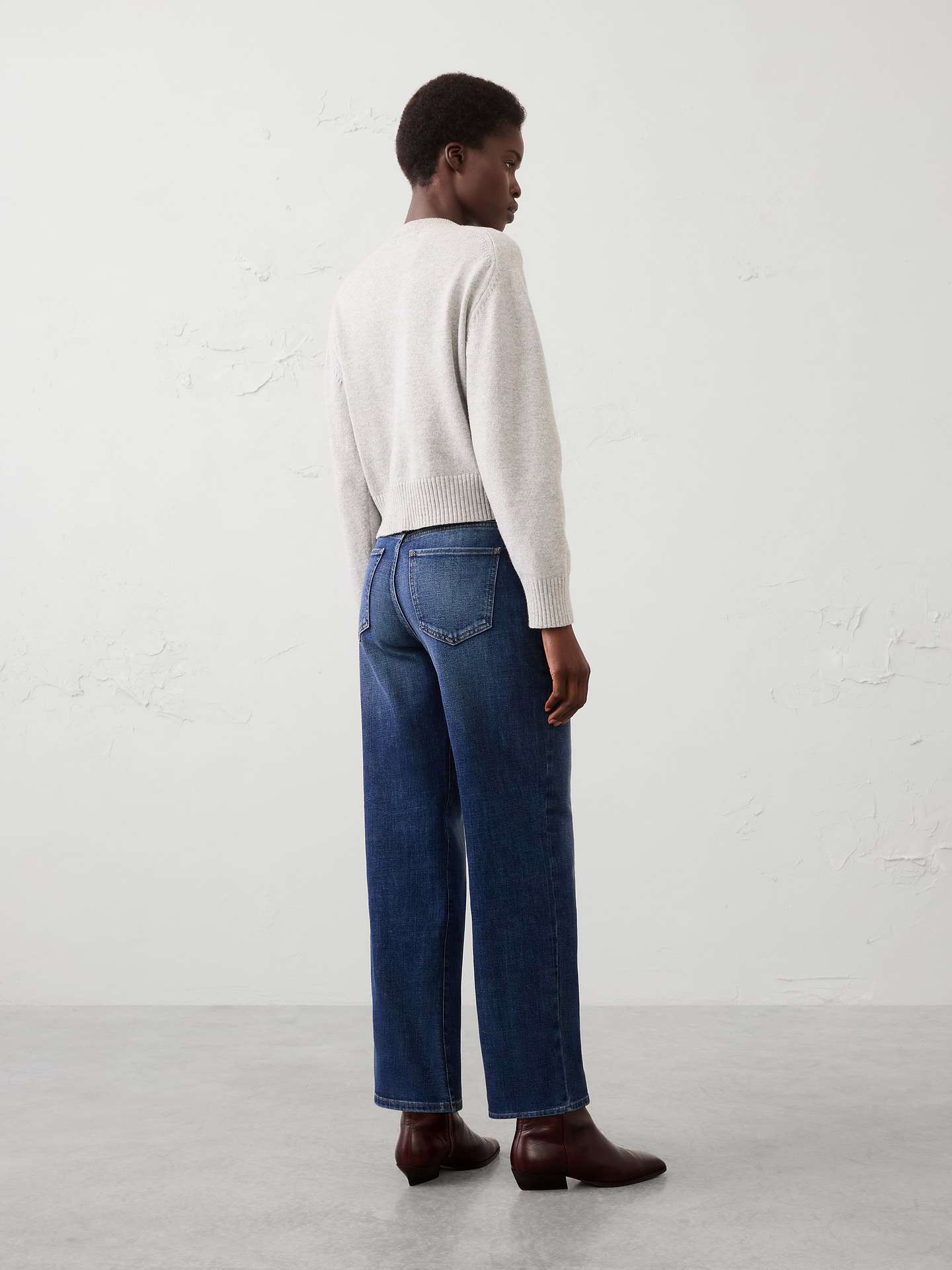 Image number 2 showing, Straight-Leg Mid-Rise Jean