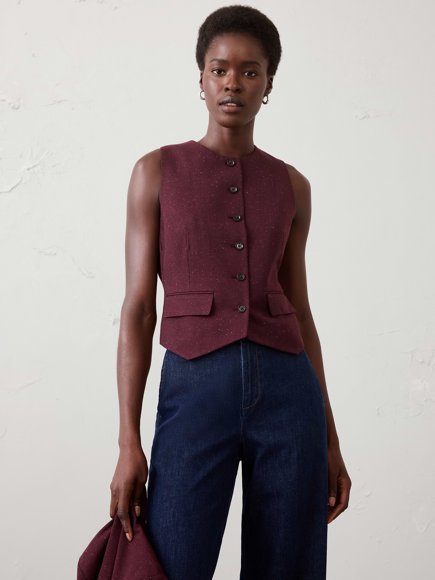 Image number 1 showing, Donegal Short Vest