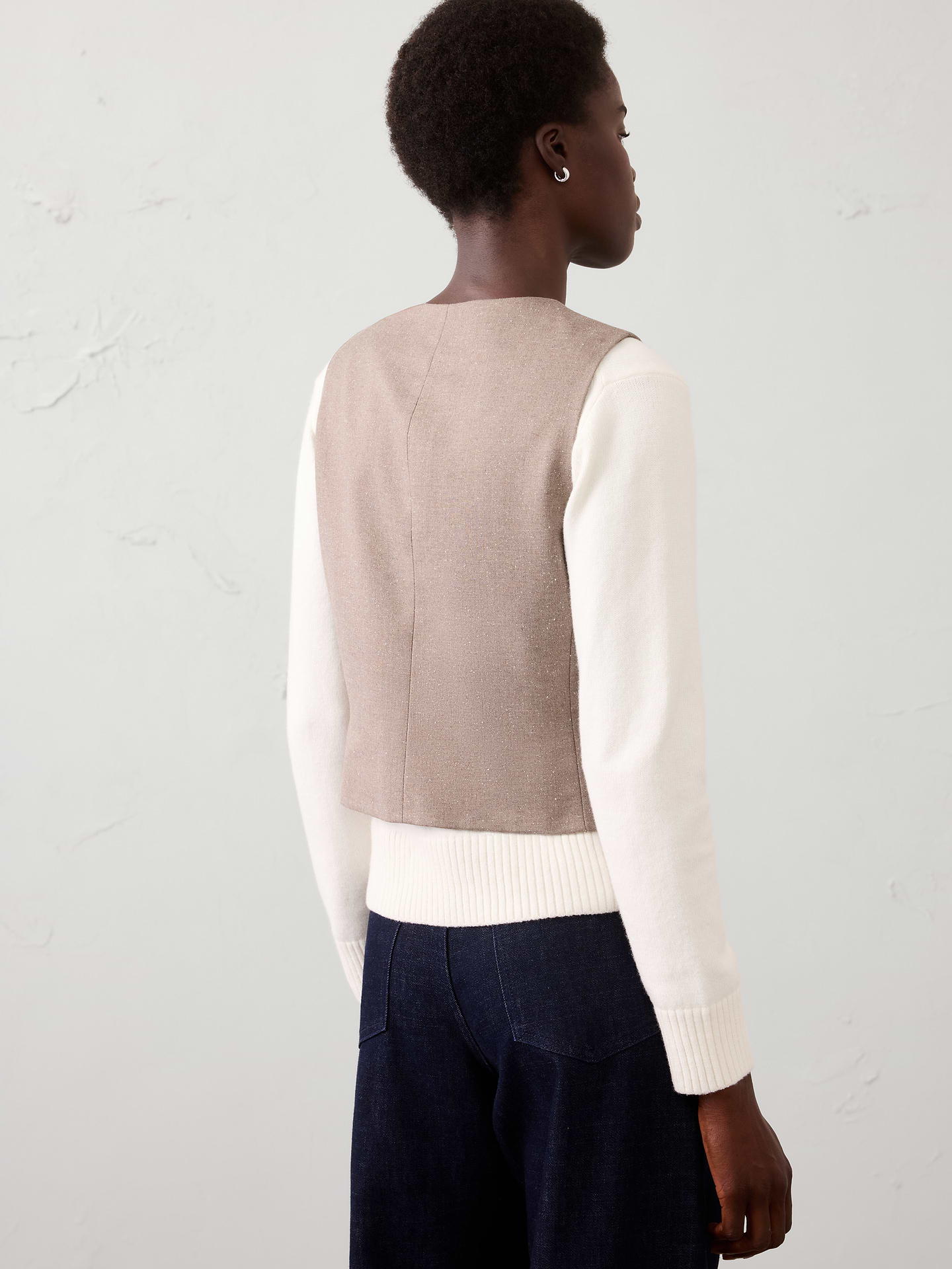 Image number 2 showing, Donegal Short Vest