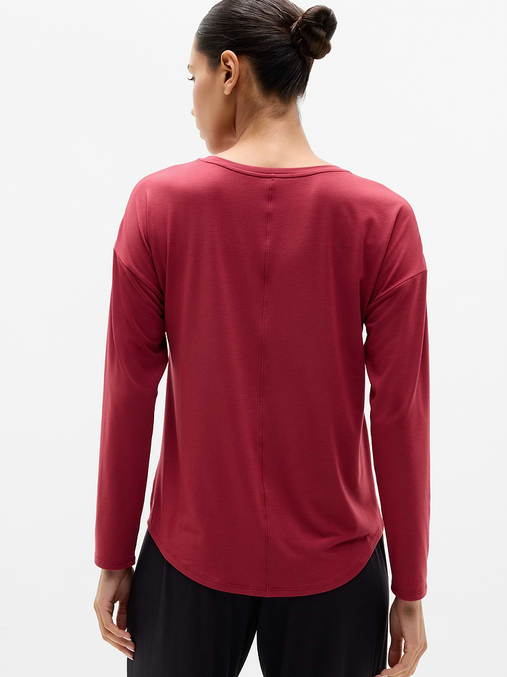 Image 3 of 5, Move With Ease Top