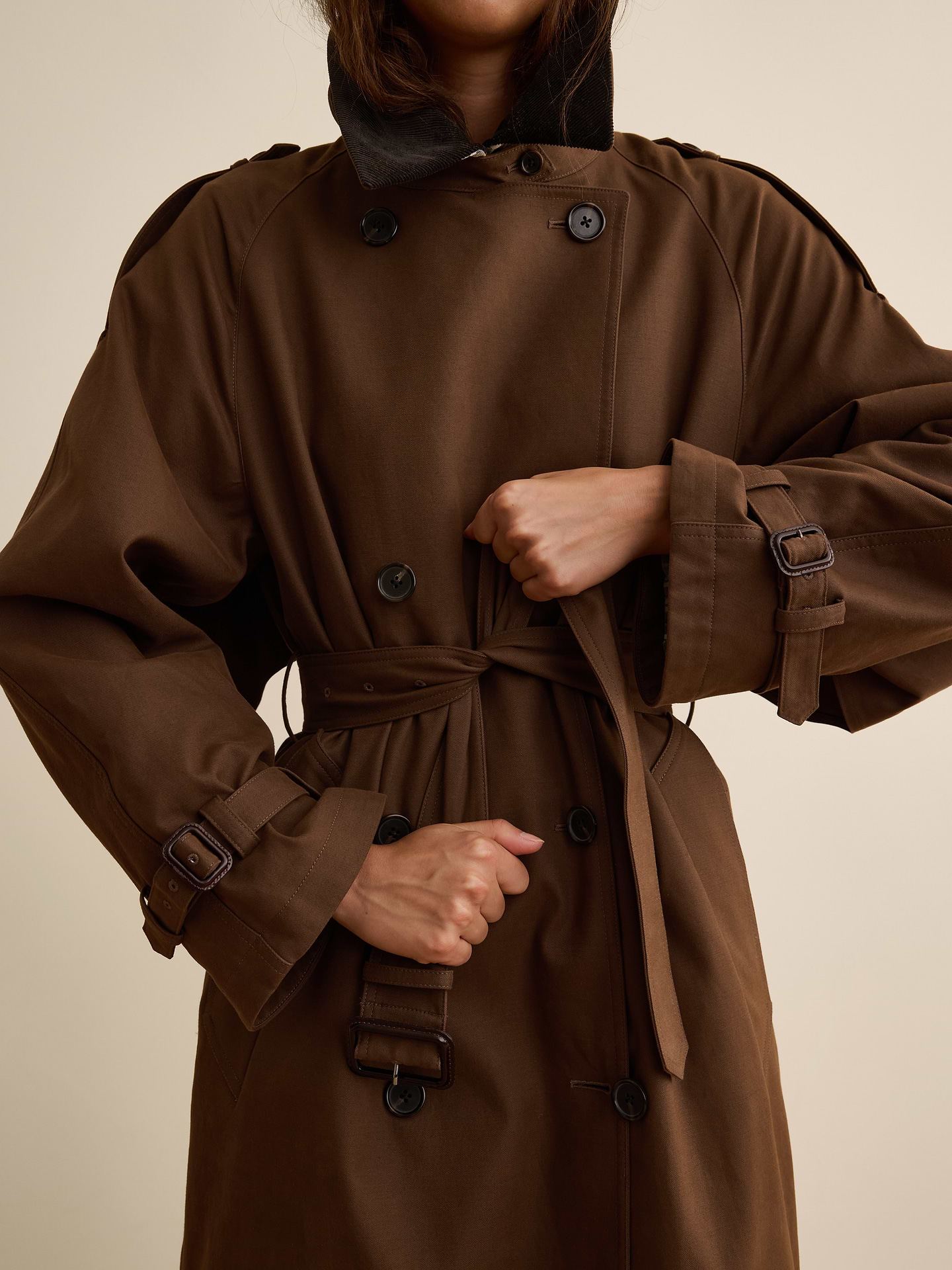 Image number 5 showing, Banana Republic x La Ligne | The Cape Trench Coat