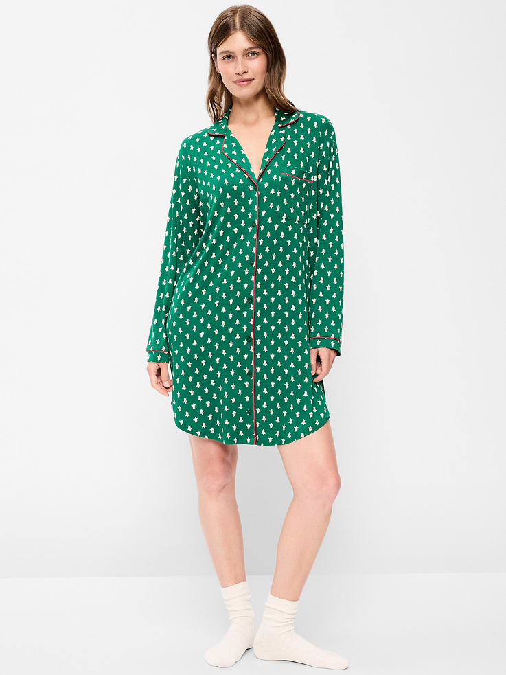 Image 1 of 7, spread collar, long sleeves, full-button front, patch chest pocket, curved hem, Product #910766