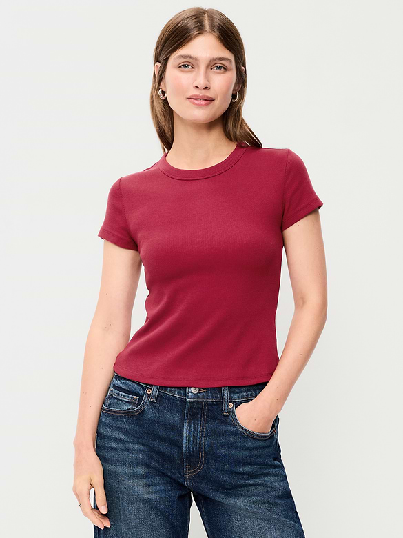 T-shirt court moulant