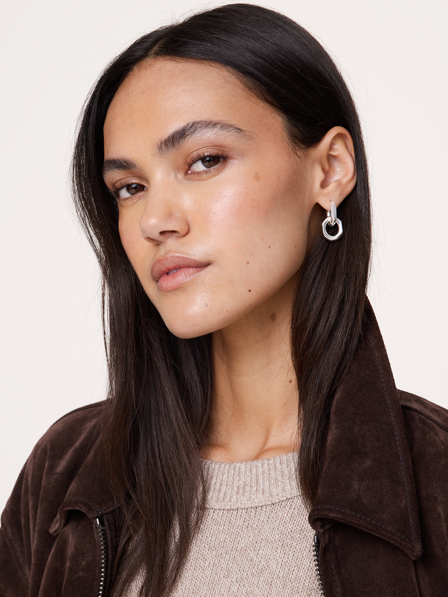 Image number 2 showing, Chain Link Earrings