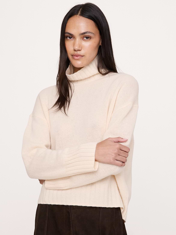 Oversized Cashmere Turtleneck Sweater