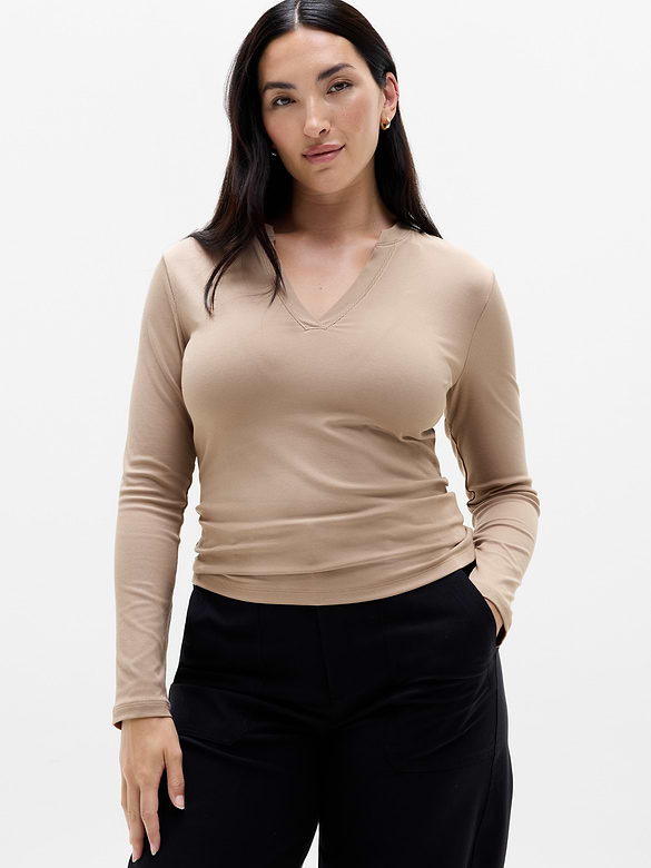 Signature Rib V-Neck Top