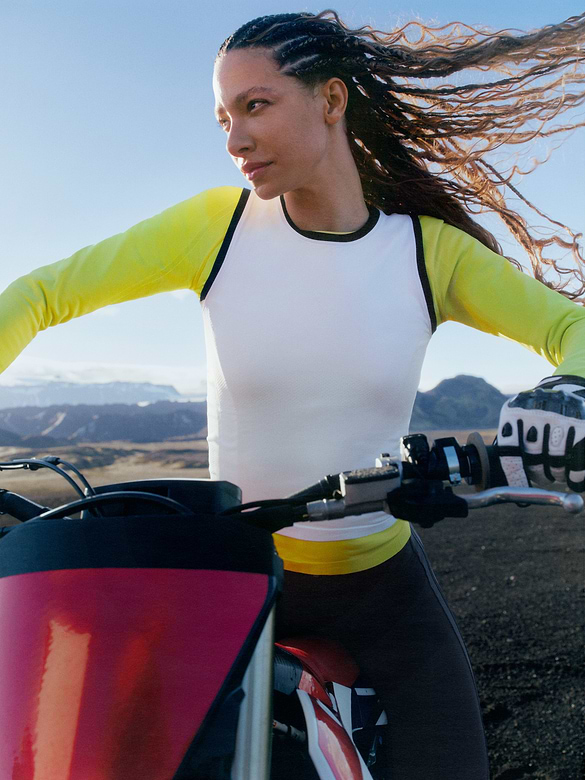 Momentum Flex Muscle Tank