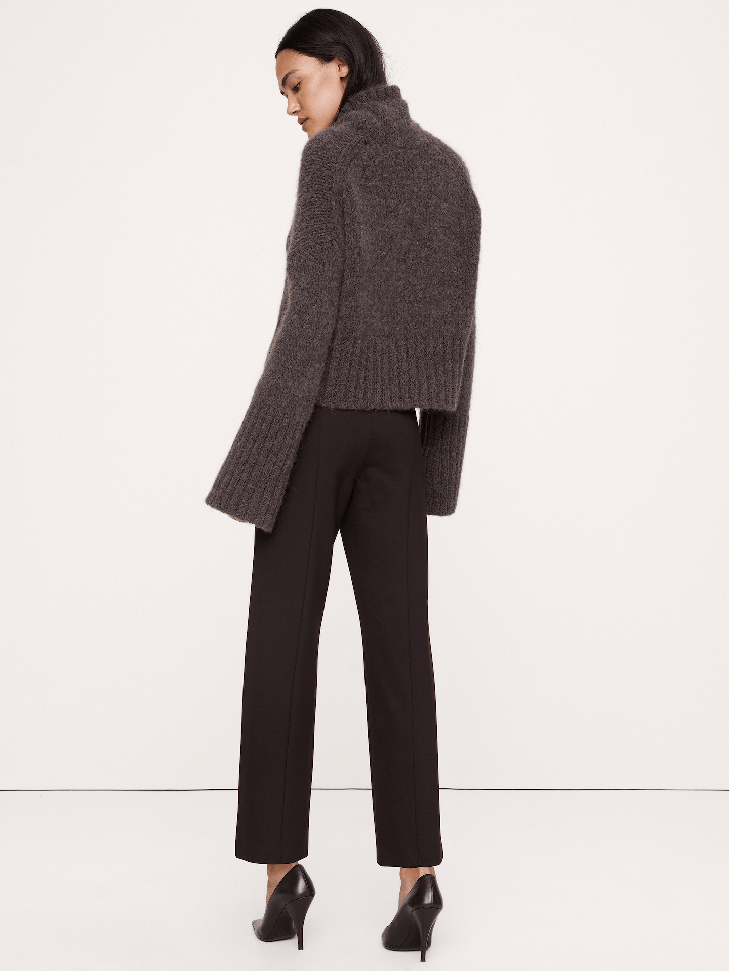 L'image numéro 3 présente Pantalon droit Tout-aller en tricot point de Rome longueur cheville