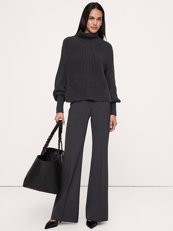 Pantalon évasé à taille haute en laine italienne légère