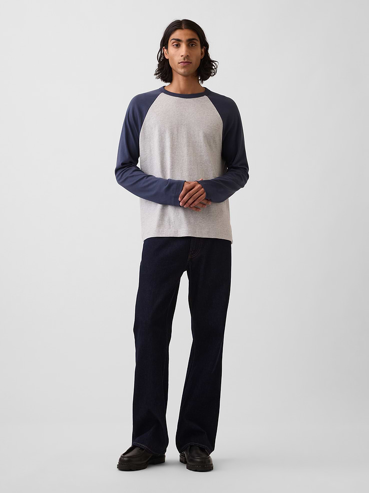 Image 1 of 8, Fit: Straight through the hip & thigh with a loose, bootcut leg., Fabric: 100% Regenerative Cotton., Stretch: No Stretch. Authentic rigid denim that gets better with every wear. Made to wear all day & break in over time.​, Look: A classic loose jean in a dark rinse., Details: Zip fly & five-pocket styling.​, Responsibly Made: This pair of jeans is part of our water-saving Washwell program. Compared to conventional wash methods, Washwell has saved millions of liters of water since 2016., More Sustainable Cotton: Made with 100% regenerative cotton, which is grown using holistic agricultural practices that improve soil health, climate resilience, water retention, and local biodiversity., Explore our GapJeans Guide ., Product #763230