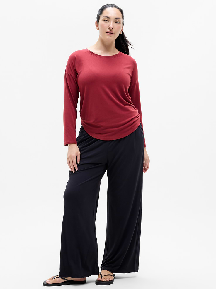 Image 4 of 5, Move With Ease Top