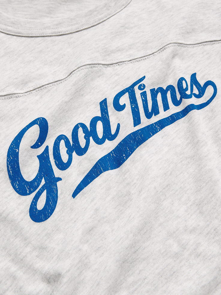 Image 5 of 9, Loose Long-Sleeve Graphic T-Shirt