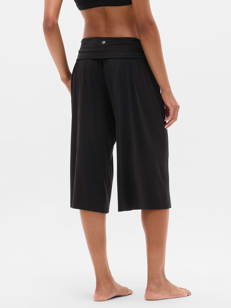 Image number 5 showing, Dream Drape Mid Rise Crop Pant