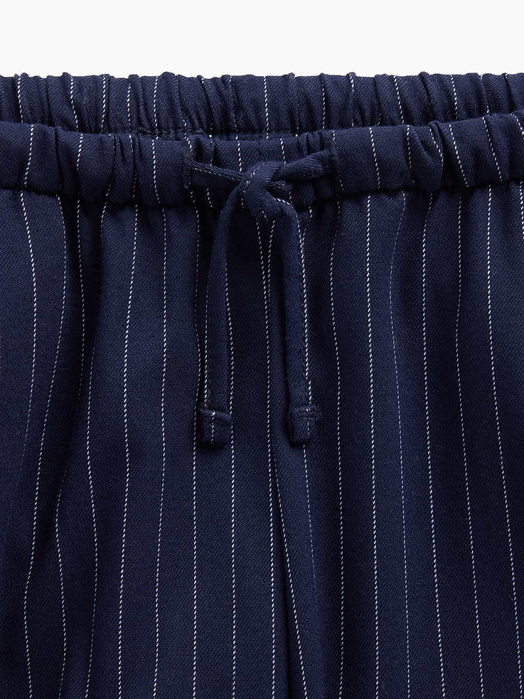 L'image numéro 6 présente Pantalon confort à jambe large à taille à cordon de serrage pour Enfant