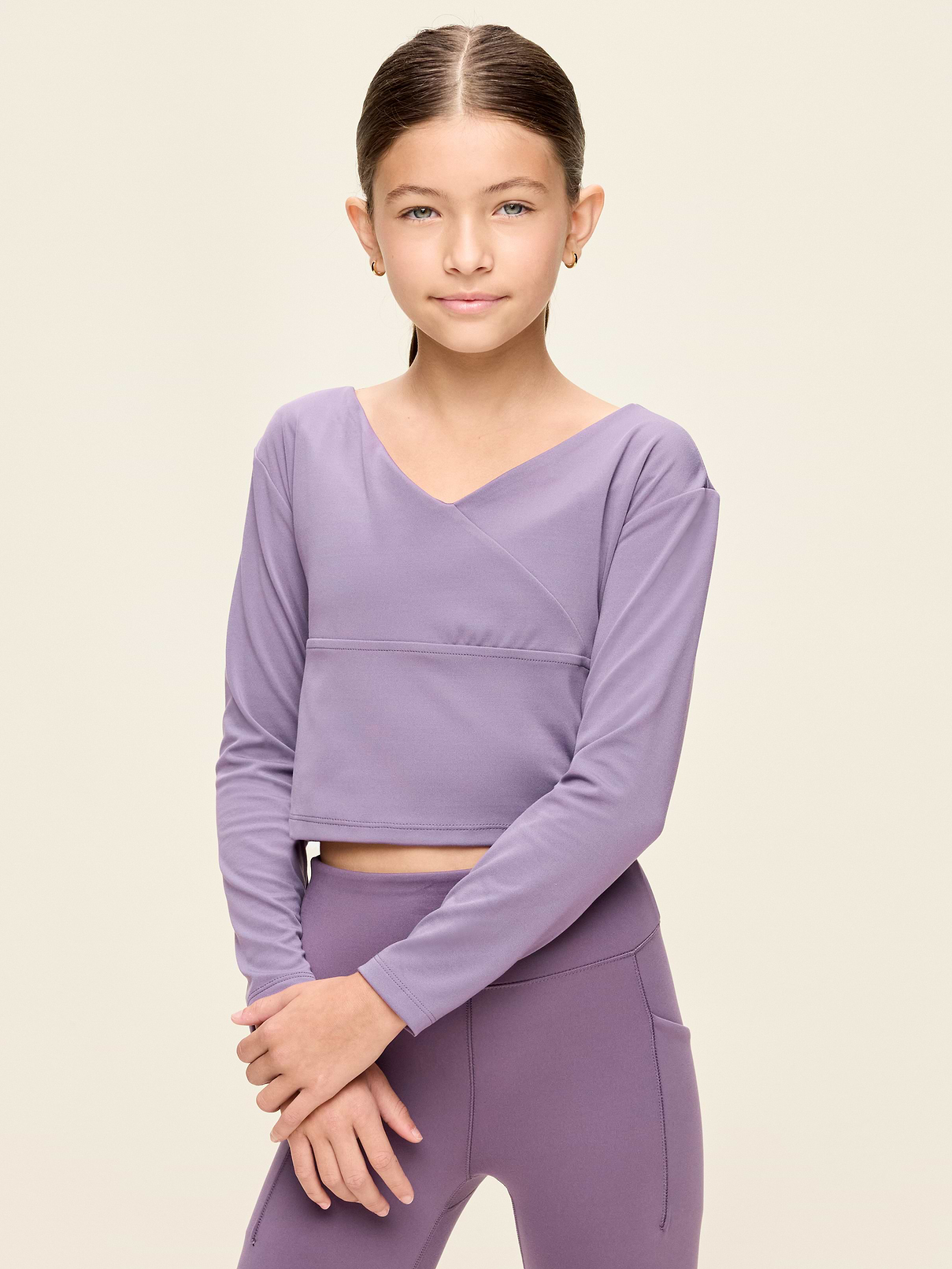 L'image numéro 1 présente Haut cache-cœur à manches longues StudioSmooth pour fille
