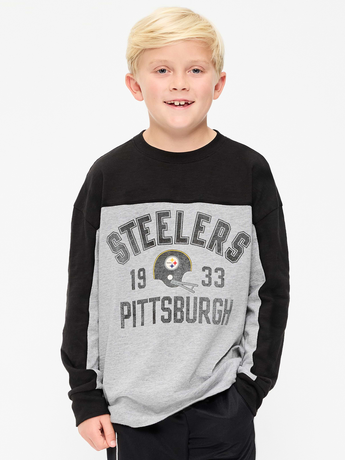 Image number 1 showing, Pittsburgh Steelers Long-Sleeve Oversized Graphic Football T-Shirt for Boys
