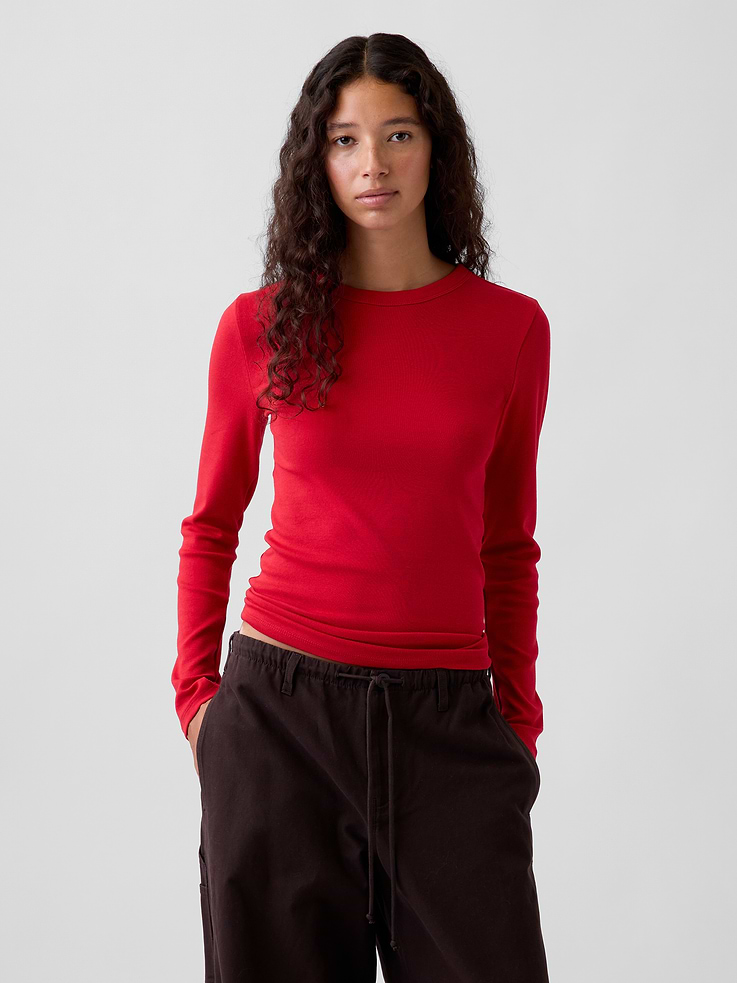 Image 1 of 5, Our soft & stretchy cotton-modal blend that hugs you just right. It’s your new 7-days-a-week essential., Soft, stretch cotton-modal blend T-Shirt in a slightly cropped length., Crewneck., Long sleeves., This product was made in a factory that invests in gender equity and women’s empowerment through RISE. Learn more at gapinc.com/equity ., Product #801470