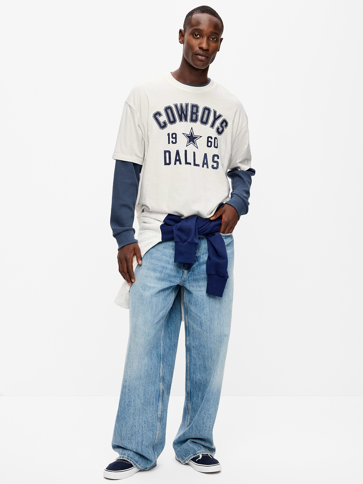 Image number 3 showing, Dallas Cowboys Oversized Graphic T-Shirt for Men