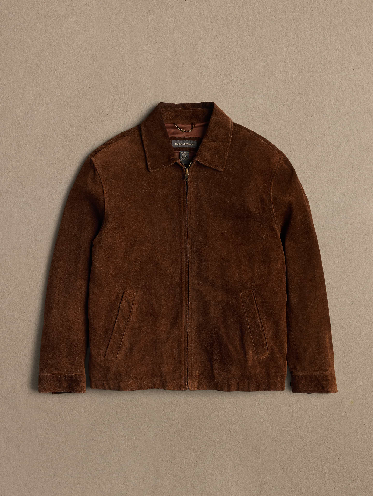 Image 1 of 2, Archive: Discover authentic, hand-sourced vintage from the ’80s, ’90s and '00s. Available in limited drops., Tag size: Men's L, *This is a vintage item with signs of wear and a natural patina from its previous lives. We recommend handling and cleaning with care to preserve its condition and extend its lifespan., Product #1202523