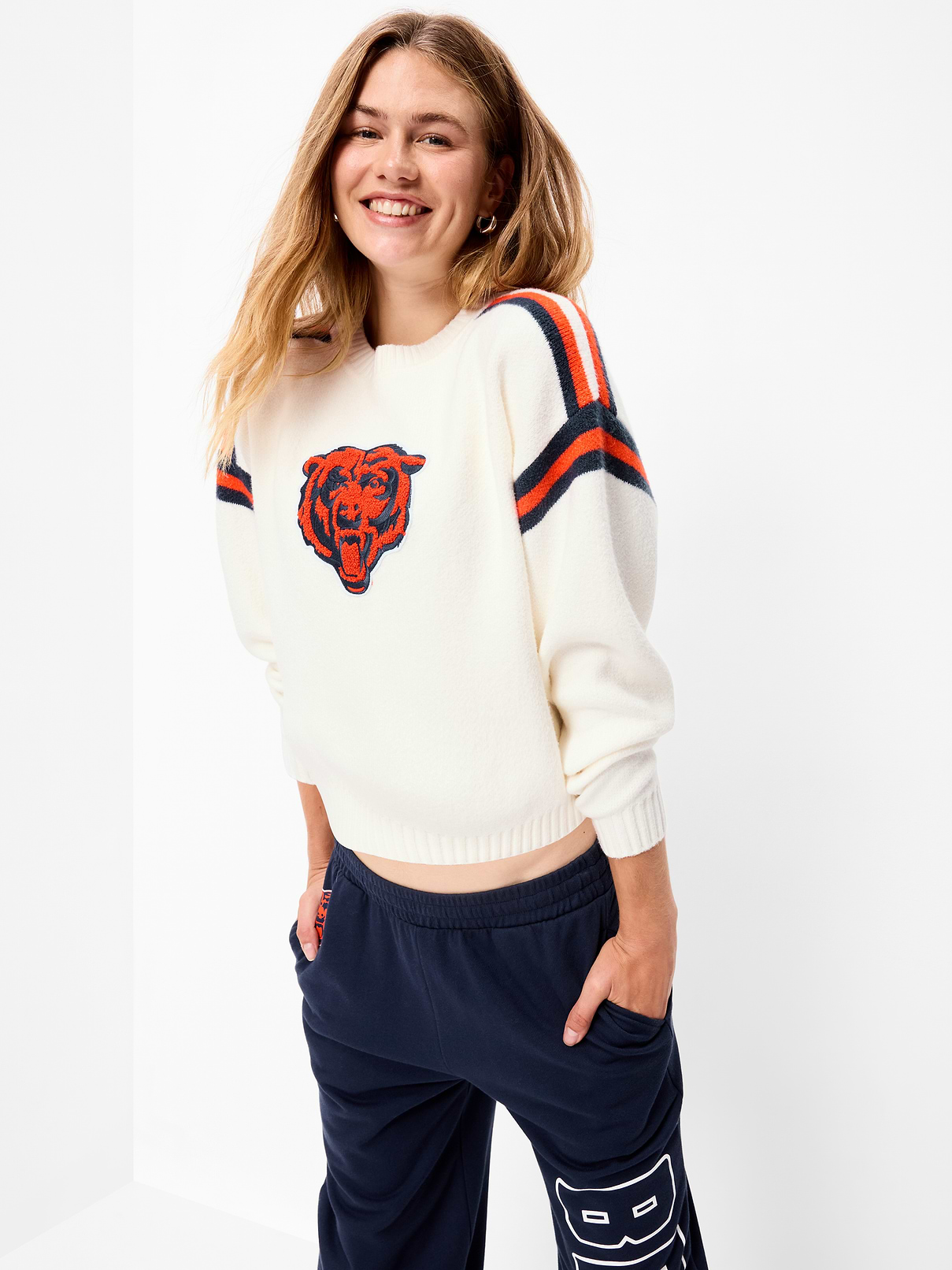 Image number 3 showing, Chicago Bears Cropped Sweater for Women