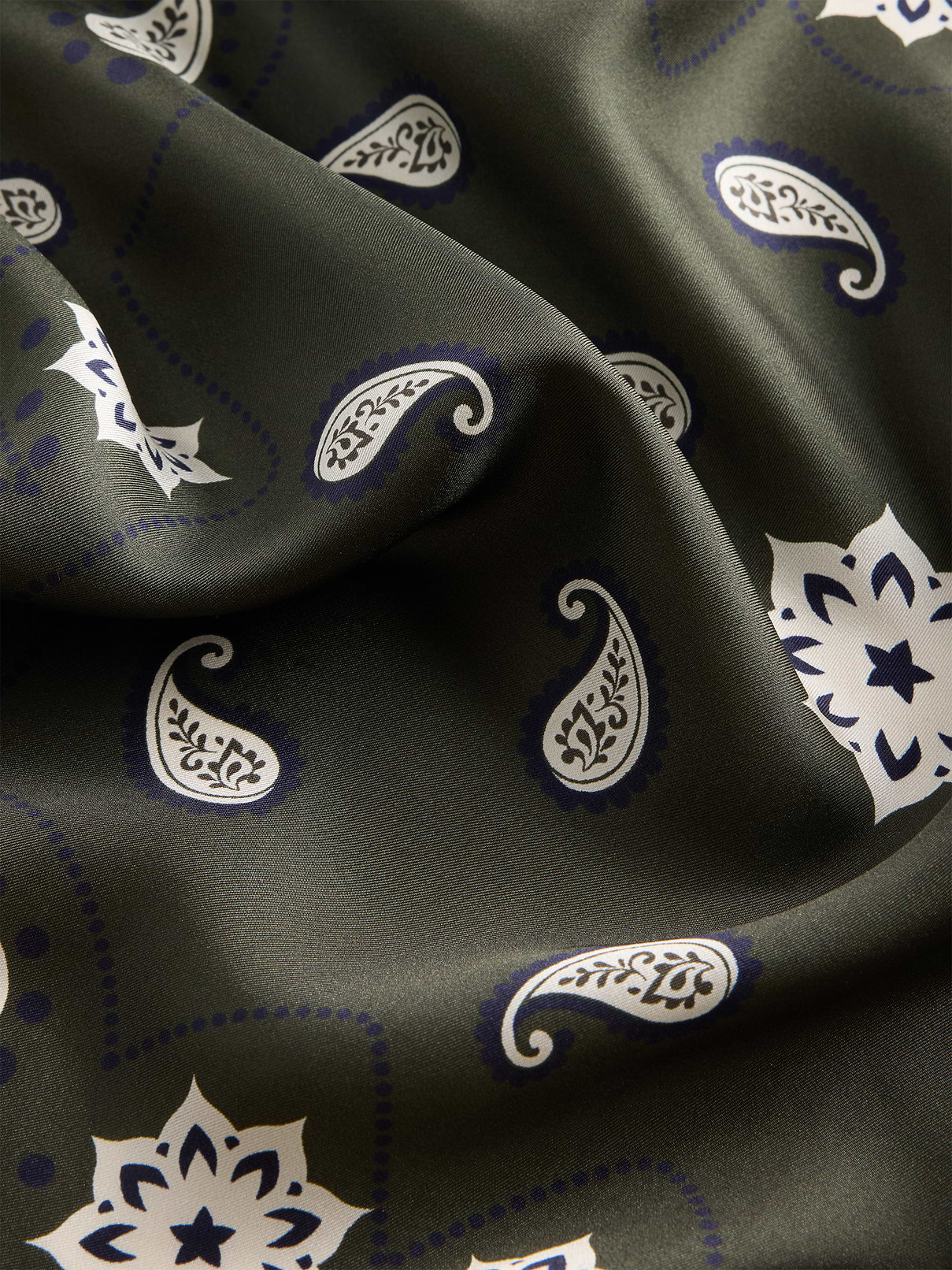 Image 4 of 4, 100% Silk Bandana