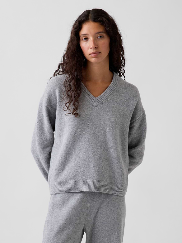 CashSoft Oversized V-Neck Sweater
