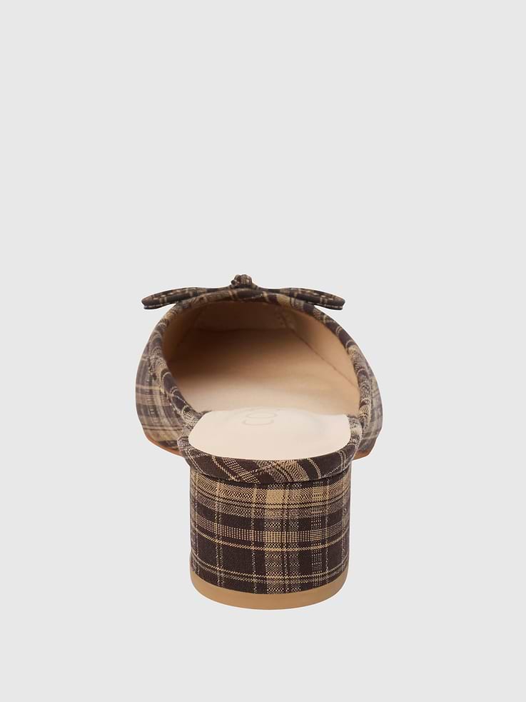 Image number 6 showing, Geneva Heeled Mule