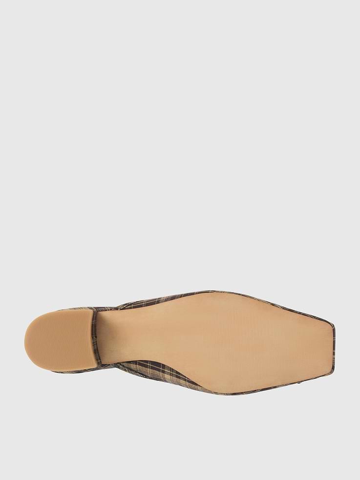 Image number 4 showing, Geneva Heeled Mule