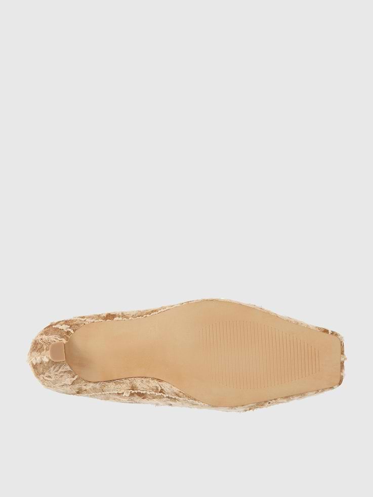 Image number 4 showing, Classy Heeled Mule