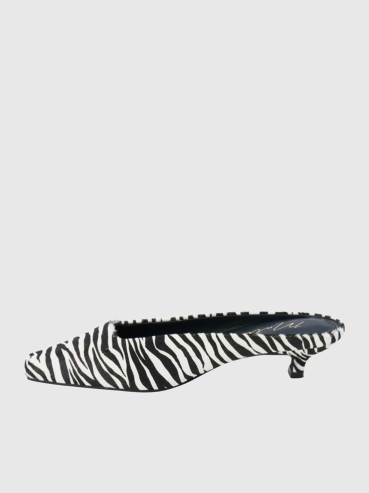 Image number 5 showing, Classy Heeled Mule