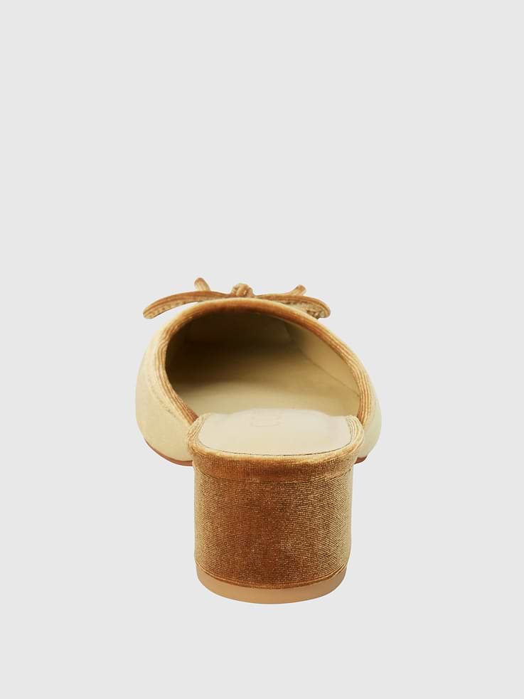 Image number 6 showing, Geneva Heeled Mule