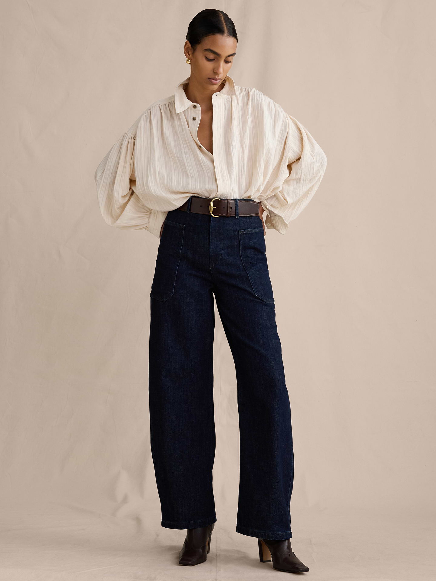 L'image numéro 1 présente Jean baril à taille haute