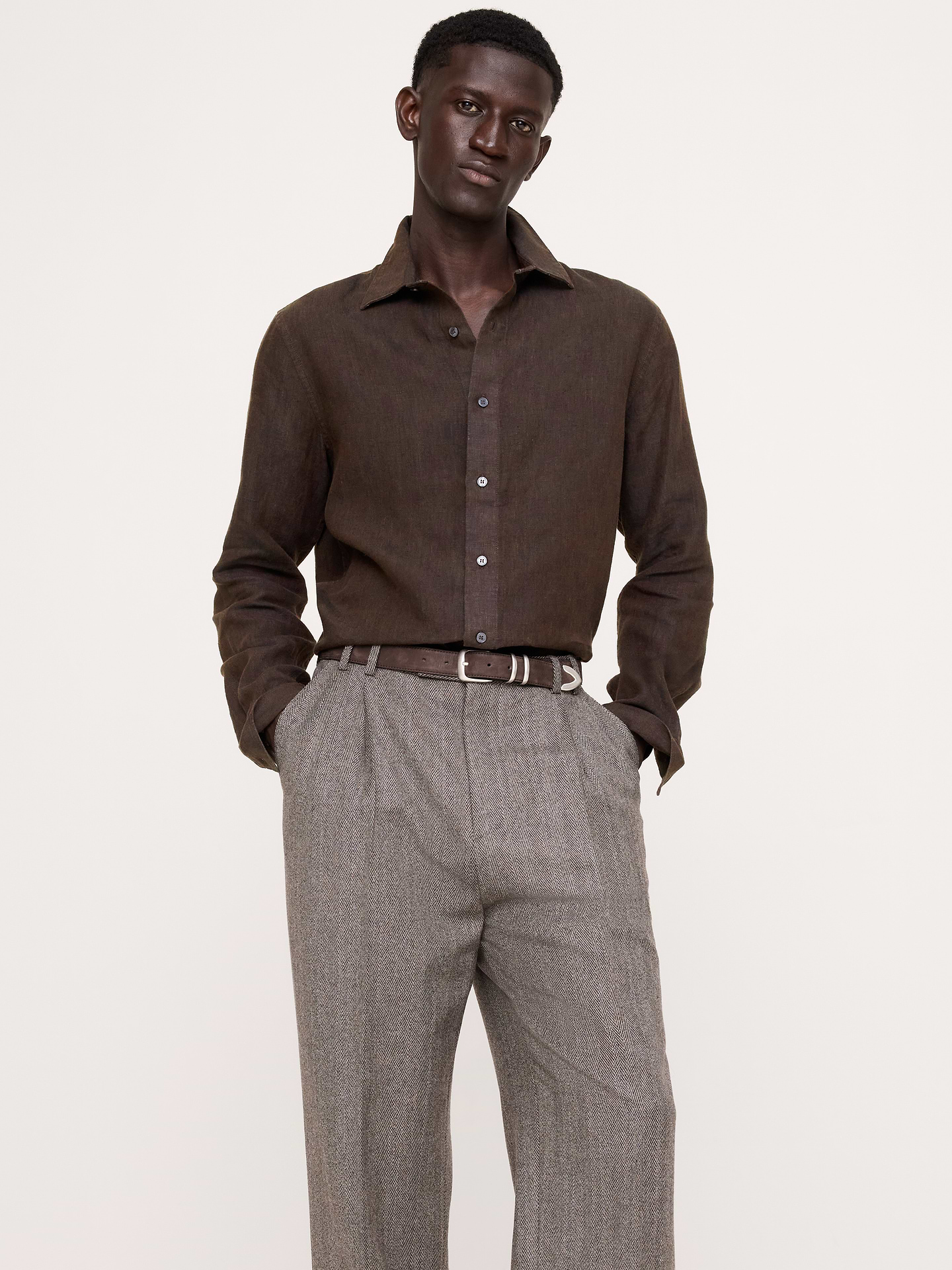 L'image numéro 6 présente Chemise ajustée en lin