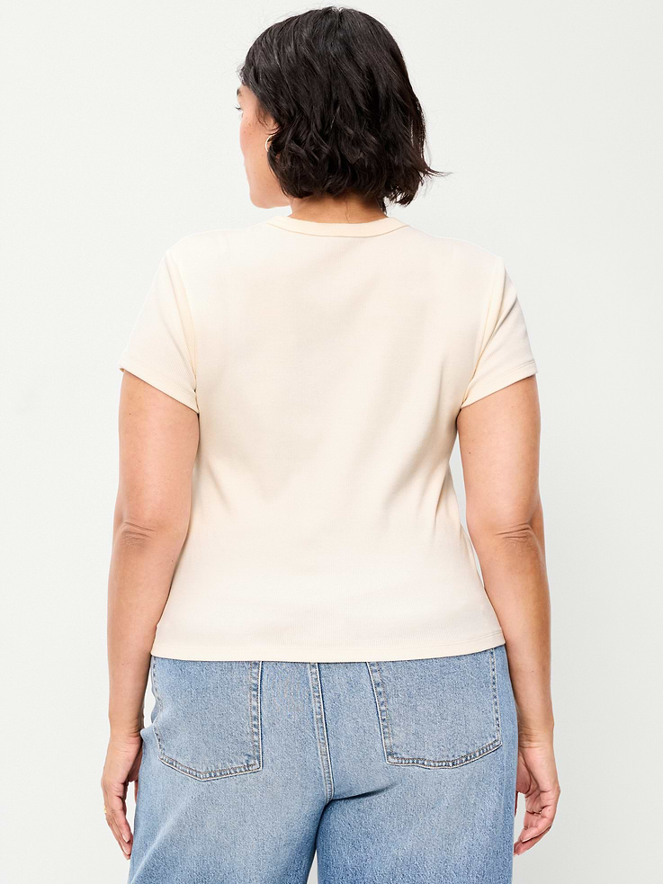 Image 6 of 6, Snug Graphic T-Shirt