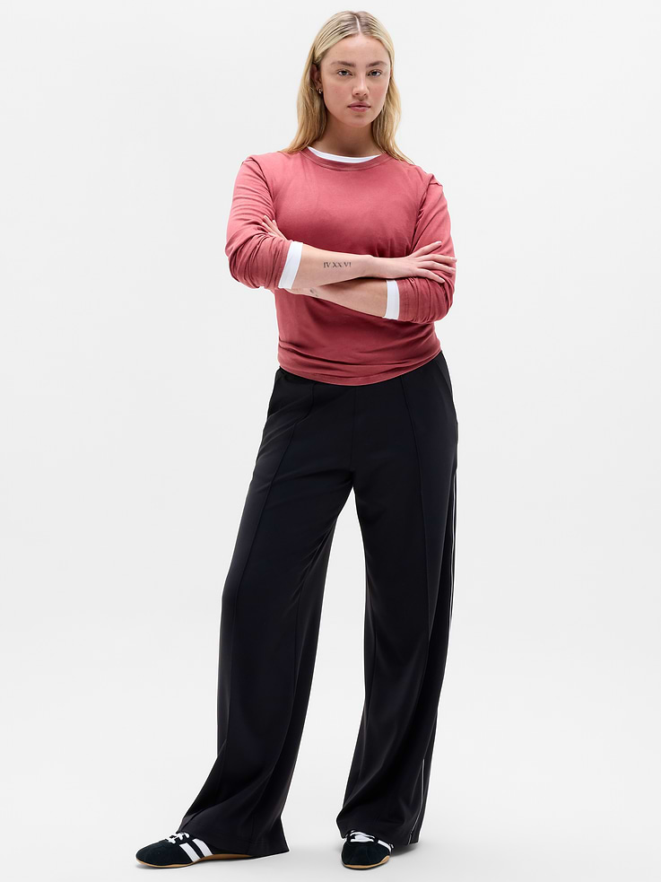 Image 4 of 5, Favorite Cotton Classic Top