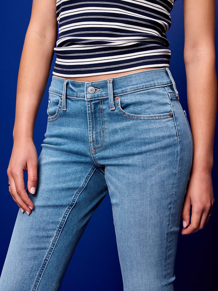 L'image numéro 5 présente Jean semi-évasé à taille basse