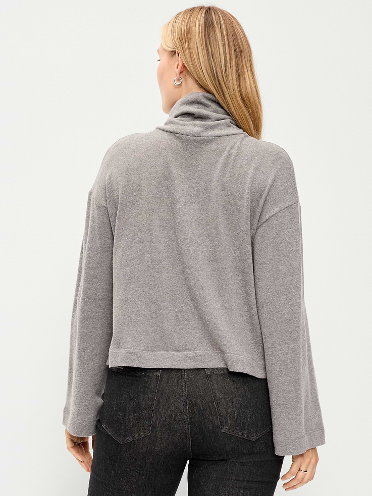 Image 7 of 9, Long-Sleeve Oversized Turtleneck Sweater