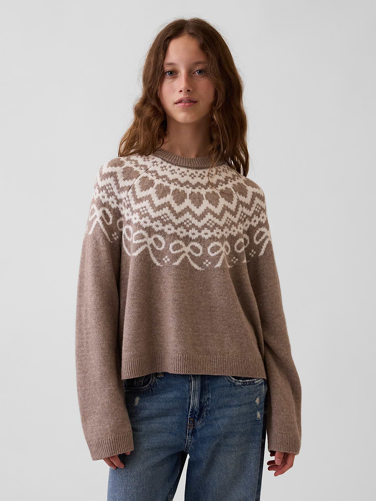 Image 1 of 5, Our bestselling fabric that feels cashmere-soft.Crafted in a midweight plush yarn. Refined with a special brushed technique. It's everyday luxury., Supersoft cotton-blend pullover sweater. In an oversized fit., Crewneck., Long sleeves with drop shoulders., Product #908930
