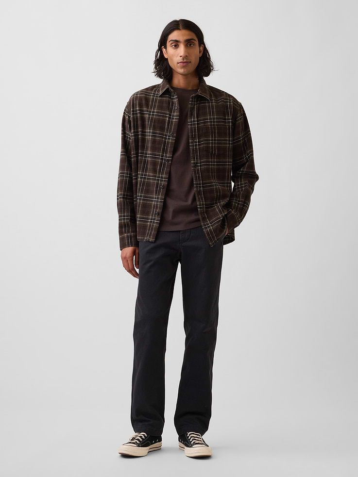Image 1 of 6, Our quintessential fit, just laid-back and looser., Soft, 10 oz heavyweight twill khakis. In a relaxed fit., Button closure, zip fly., Slant pockets, back welt pockets., More Sustainable Cotton: Made with 100% regenerative cotton which is grown using holistic agricultural practices that improve soil health, climate resilience, water retention, and local biodiversity., Responsibly Made: This pair of pants is part of our water-saving Washwell program. Compared with conventional wash methods, Washwell uses at least 20% less water., This product was made in a factory that invests in gender equity and women’s empowerment through RISE. Learn more at gapinc.com/equity ., Product #881702