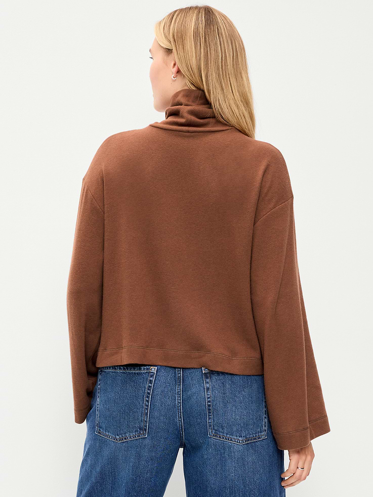 Image 7 of 9, Long-Sleeve Oversized Turtleneck Sweater