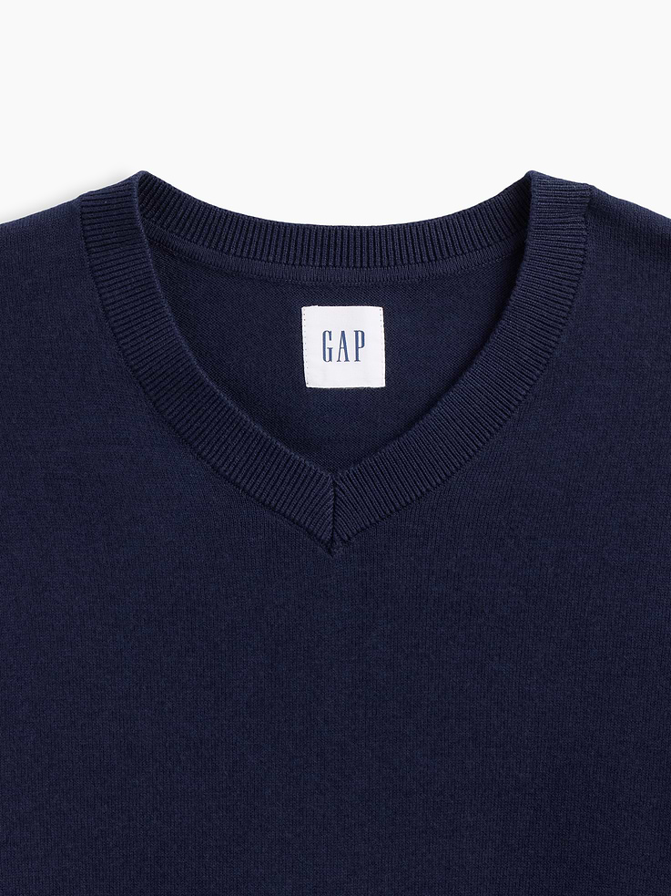Image 2 of 3, 100% Cotton Cotton V-Neck Sweater