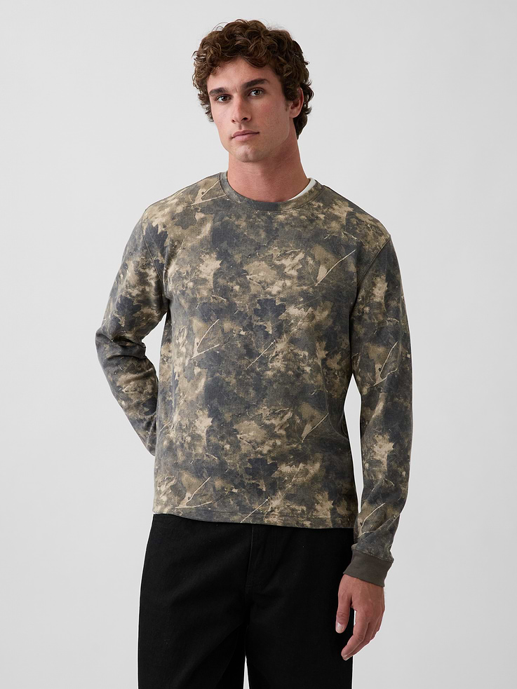Image 1 of 5, Soft waffle-knit stretch cotton T-shirt. In a relaxed fit., Crewneck., Long sleeves with drop shoulders and banded cuffs., Product #907263