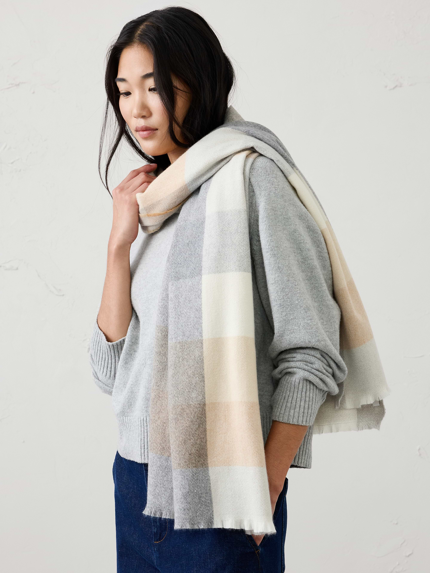 Image number 2 showing, Cozy Scarf