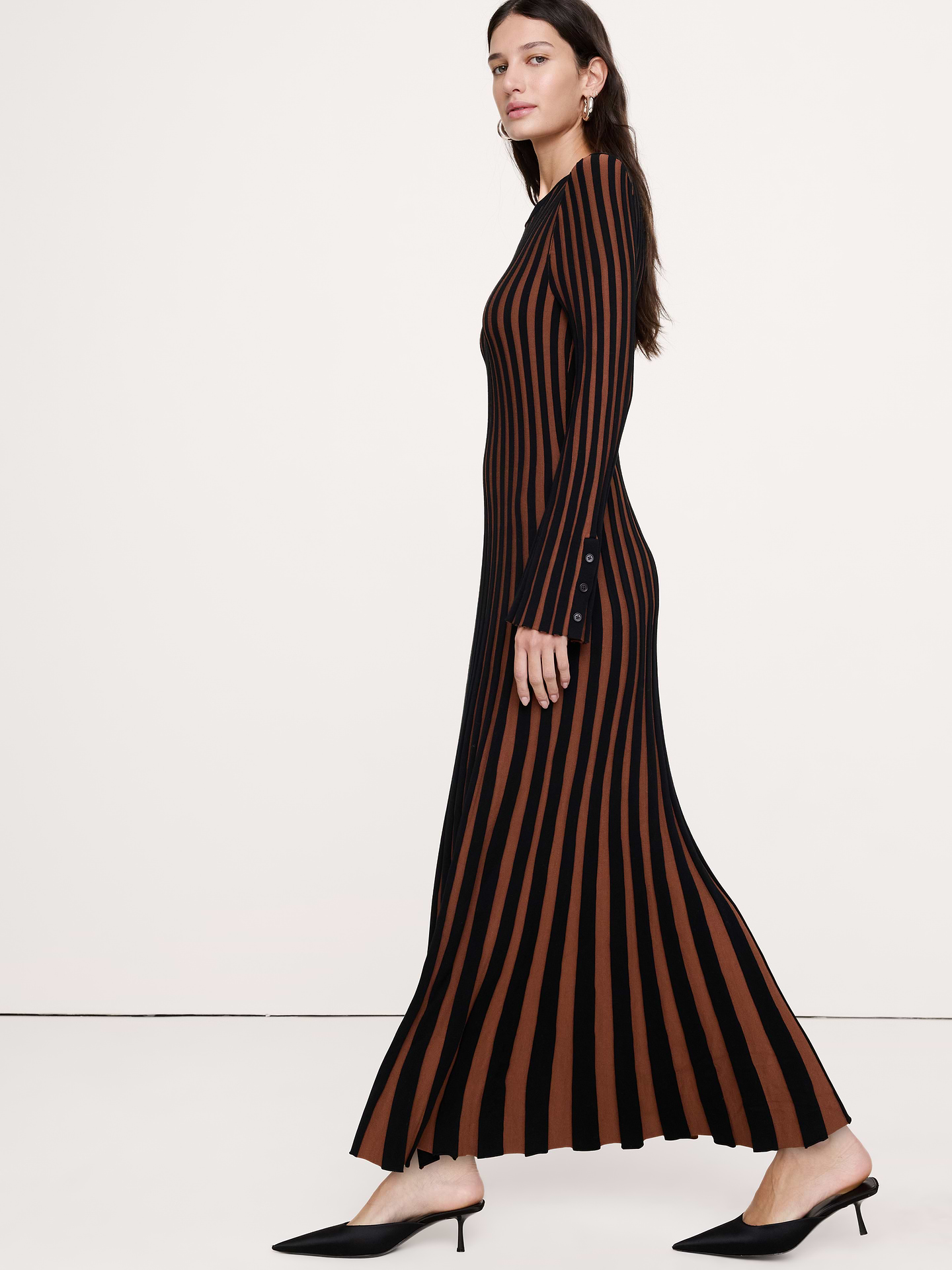 Image 4 of 5, Sculpted Ribbed Maxi Dress
