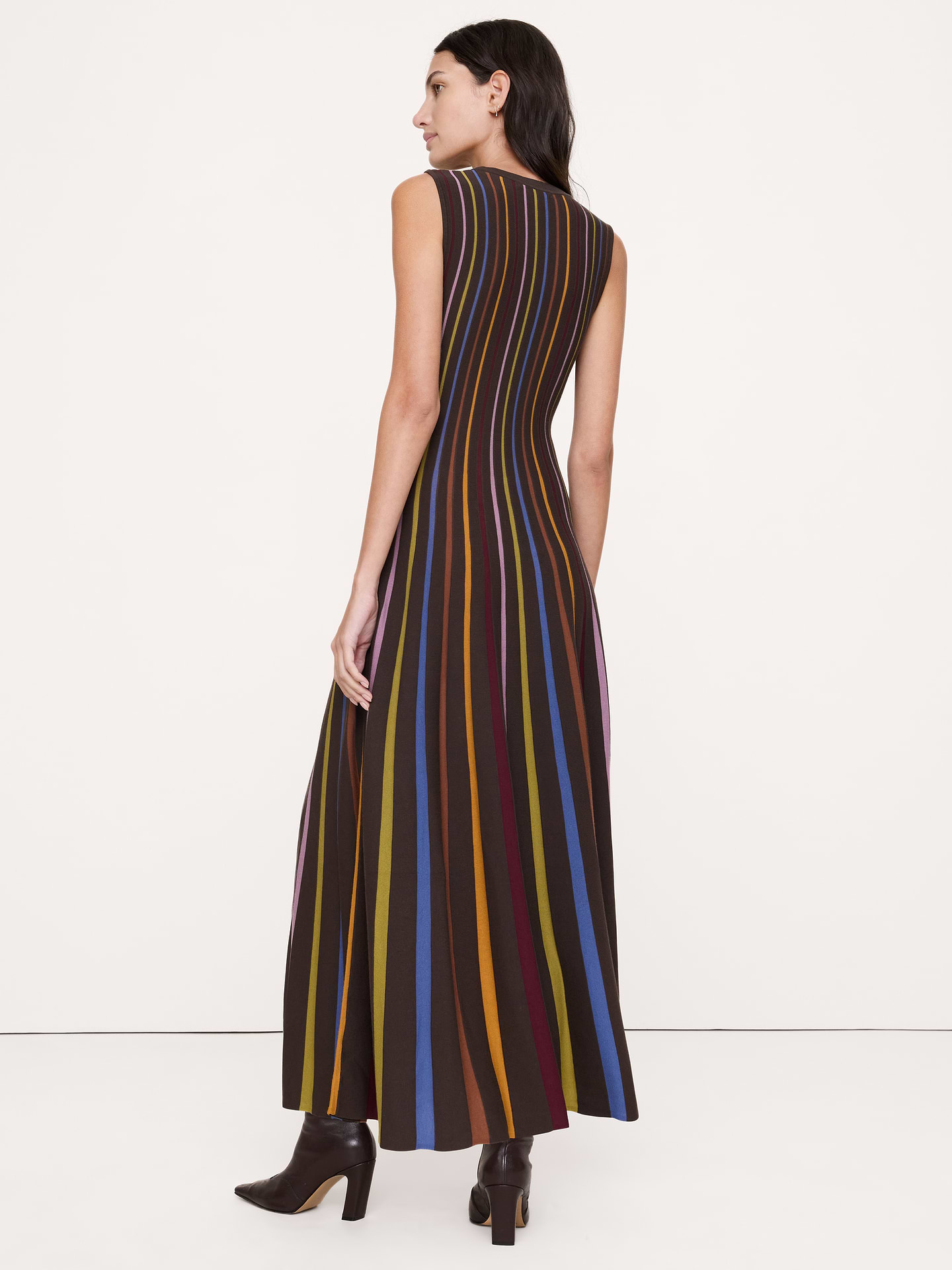 Image 2 de 4, Robe-camisole côtelée à effet sculptant